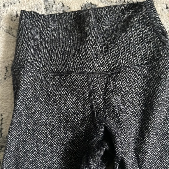 Lululemon Wunder under 28” tights - Picture 3 of 5
